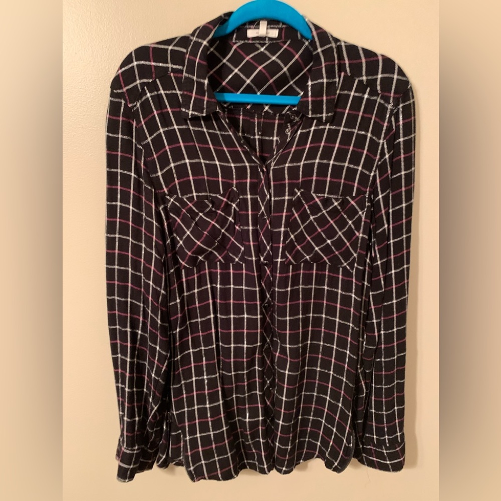 Maurice’s shirt